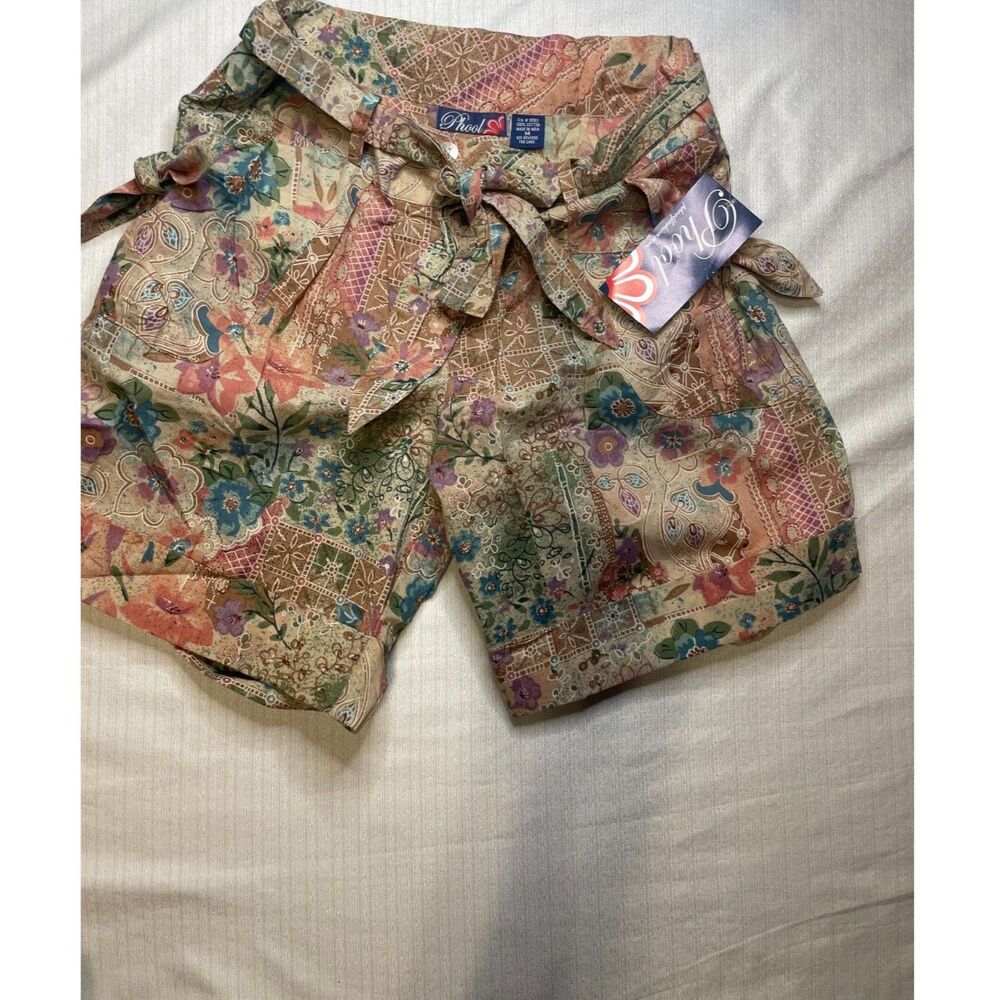 Vintage high-waisted floral patchwork shorts